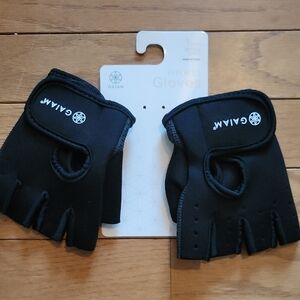 Gaiam Black Fitness Gloves